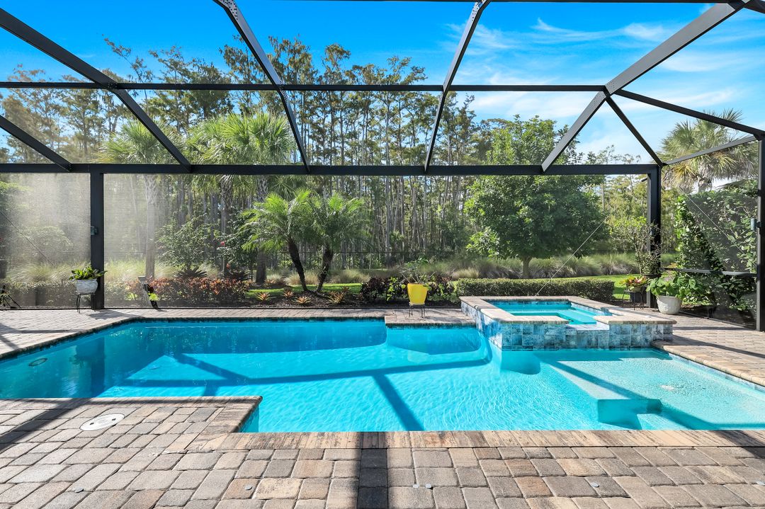 14841 Blue Bay Cir, Miromar Lakes, FL 33913