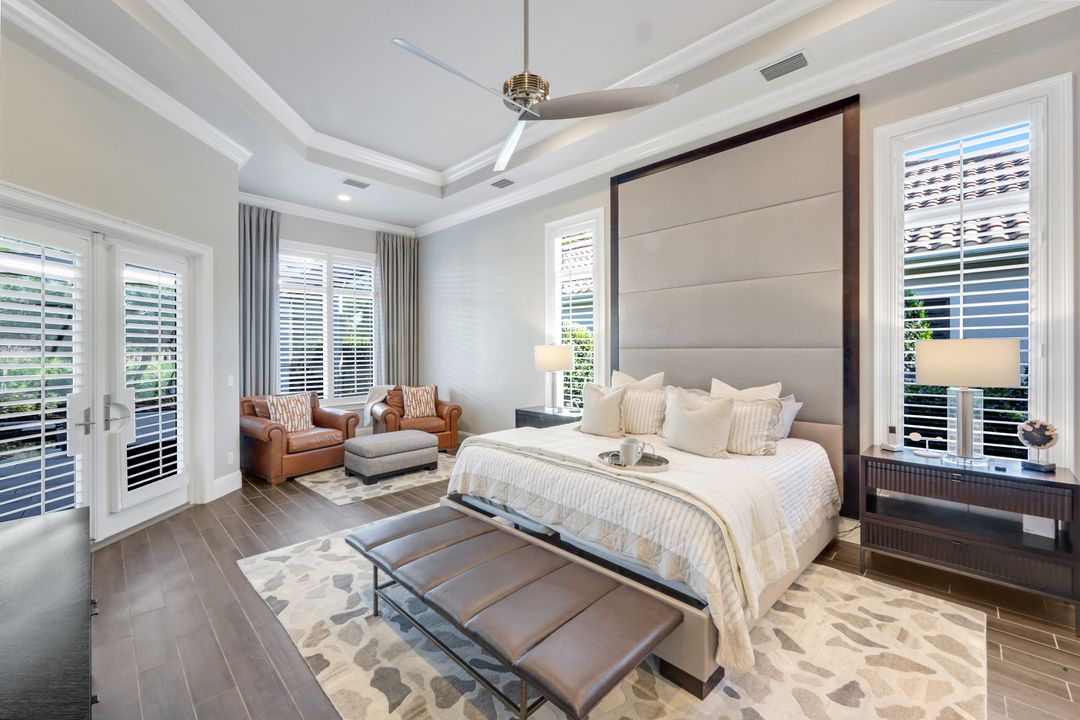 3828 Isla Del Sol Way, Naples, FL 34114