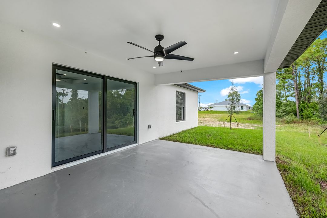 523 Wilmington Pkwy, Cape Coral, FL 33993