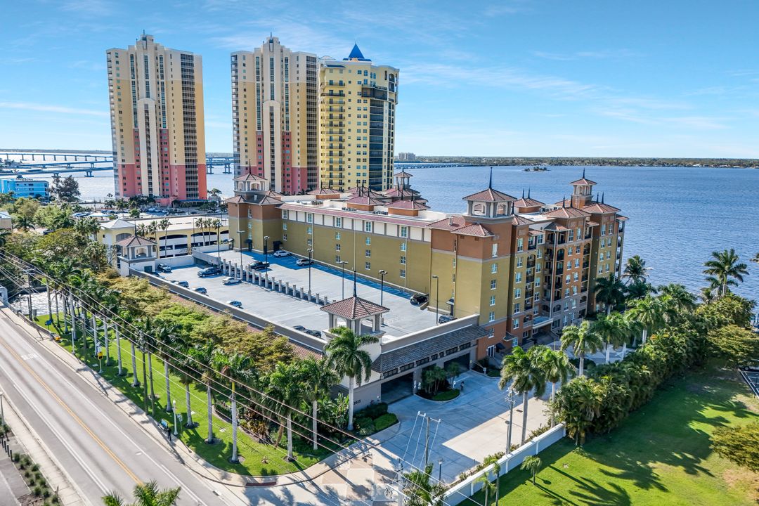 2825 Palm Beach Blvd #316, Fort Myers, FL 33916