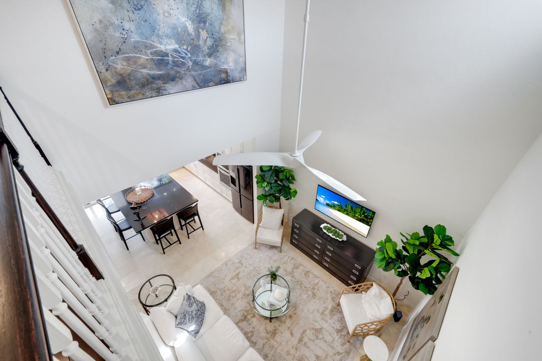 211 Via Napoli, Naples, FL 34105