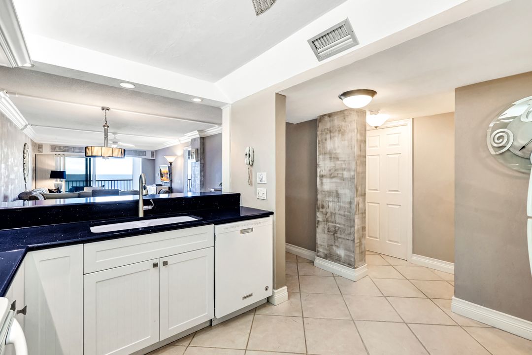 26000 Hickory Blvd #203, Bonita Springs, FL 34134