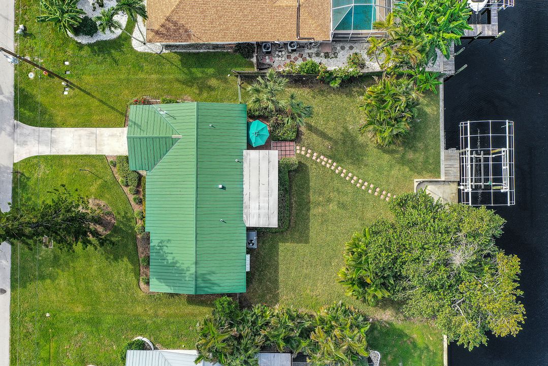 5330 Cocoa Ct, Cape Coral, FL 33904