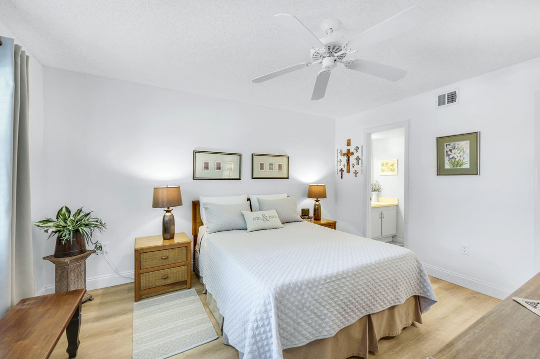 4186 27th Ct SW #204, Naples, FL 34116