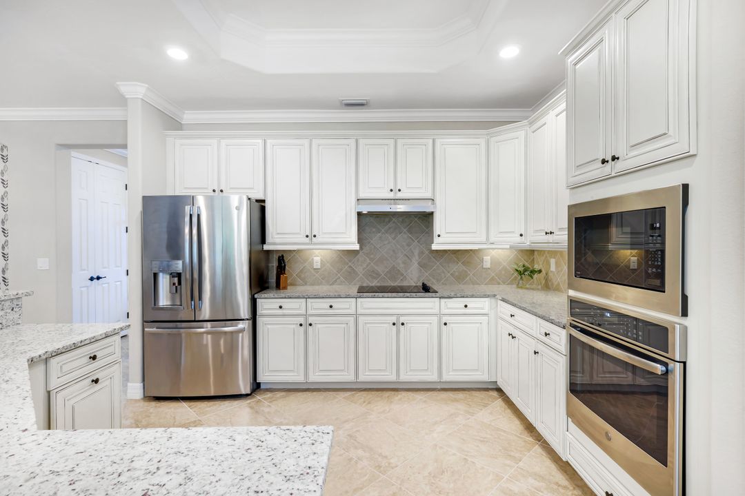 17450 Galway Run, Bonita Springs, FL 34135