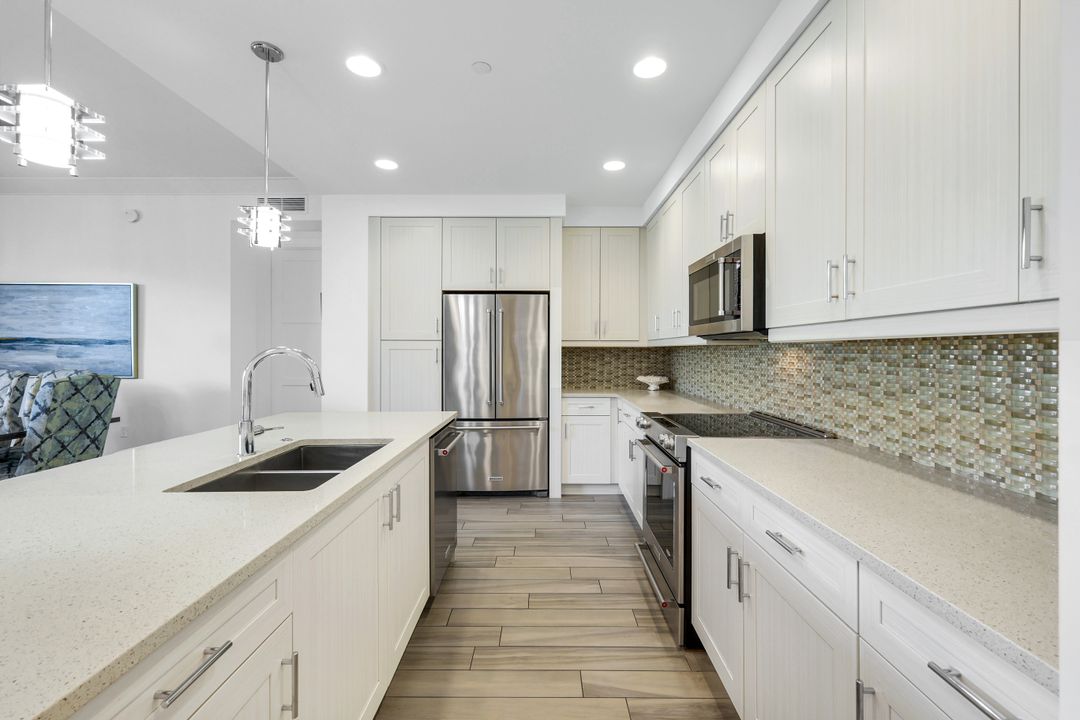 1035 3rd Ave S #305, Naples, FL 34102