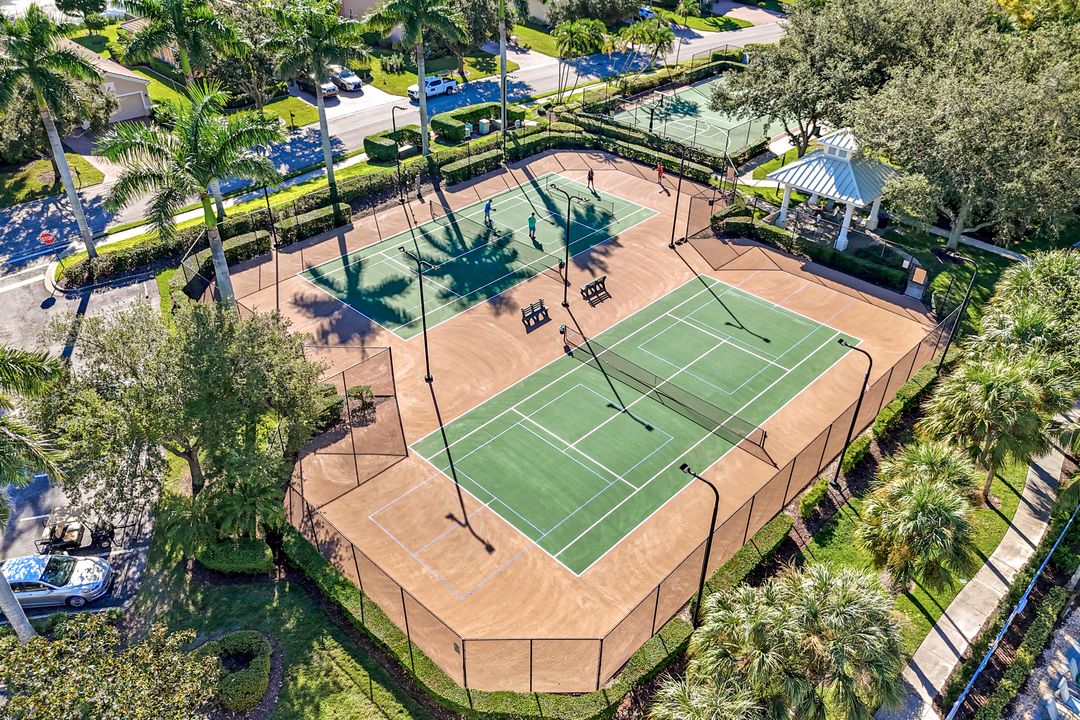 3351 Midship Dr, North Fort Myers, FL 33903