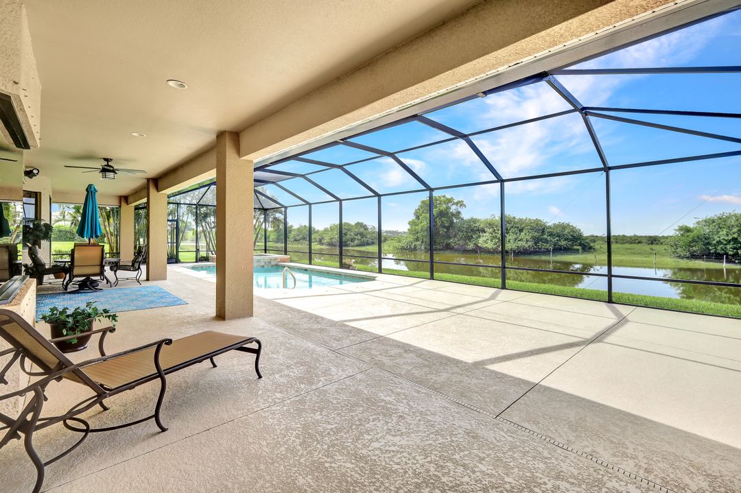 18493 Royal Hammock Blvd, Naples, FL 34114