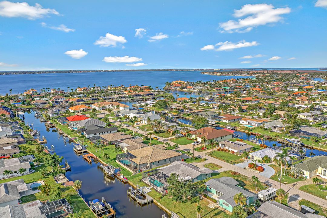 5333 Cortez Ct, Cape Coral, FL 33904