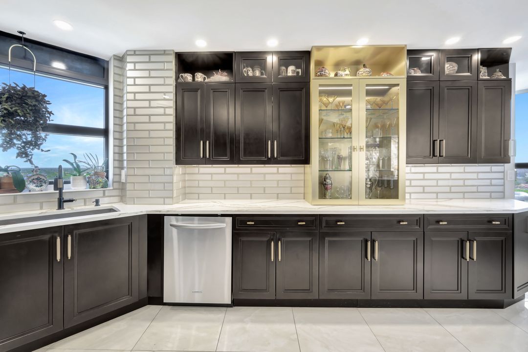 6001 Pelican Bay Blvd #1405, Naples, FL 34108