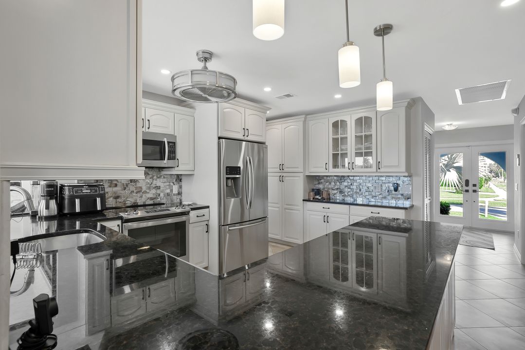 50 Copperfield Ct, Marco Island, FL 34145