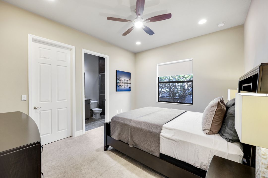 4394 Caldera Cir, Naples, FL 34119