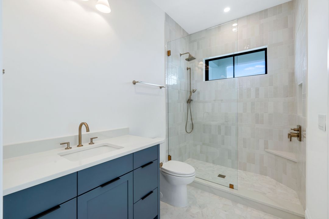 960 Iris Ct, Marco Island, FL 34145