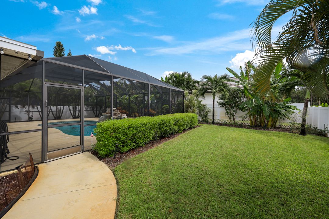 27120 Edenbridge Ct, Bonita Springs, FL 34135
