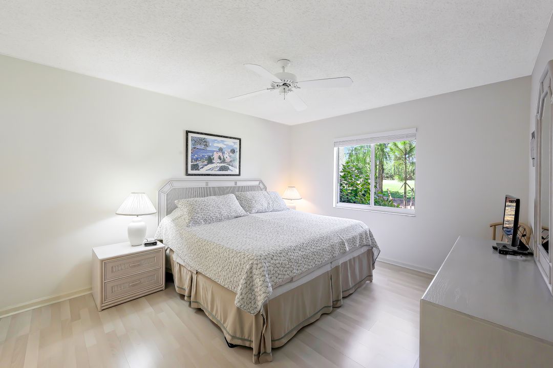 3695 Amberly Cir #E 107, Naples, FL 34112