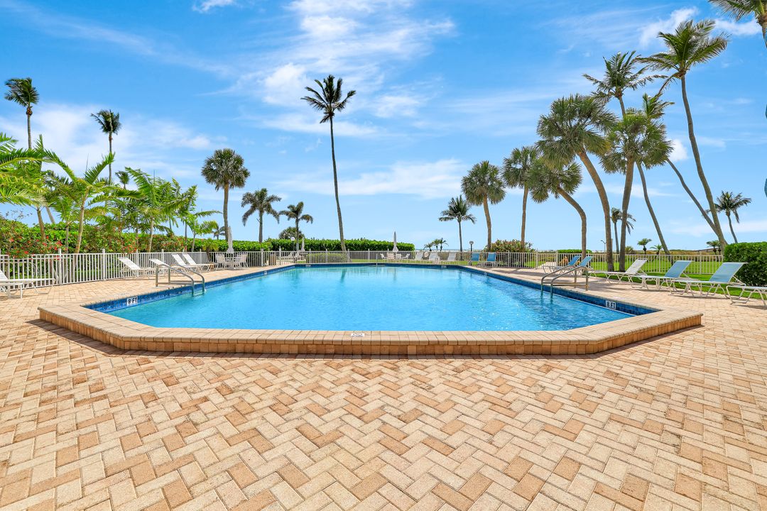 220 Seaview Ct #613, Marco Island, FL 34145