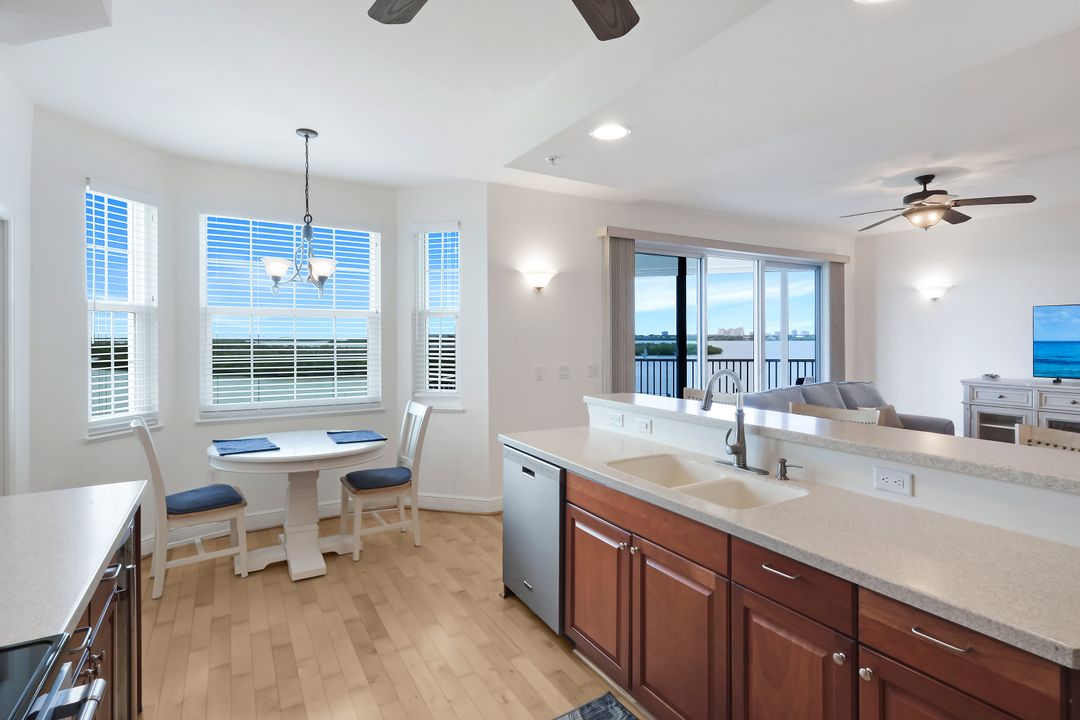 337 Vintage Bay Dr #D25, Marco Island, FL 34145