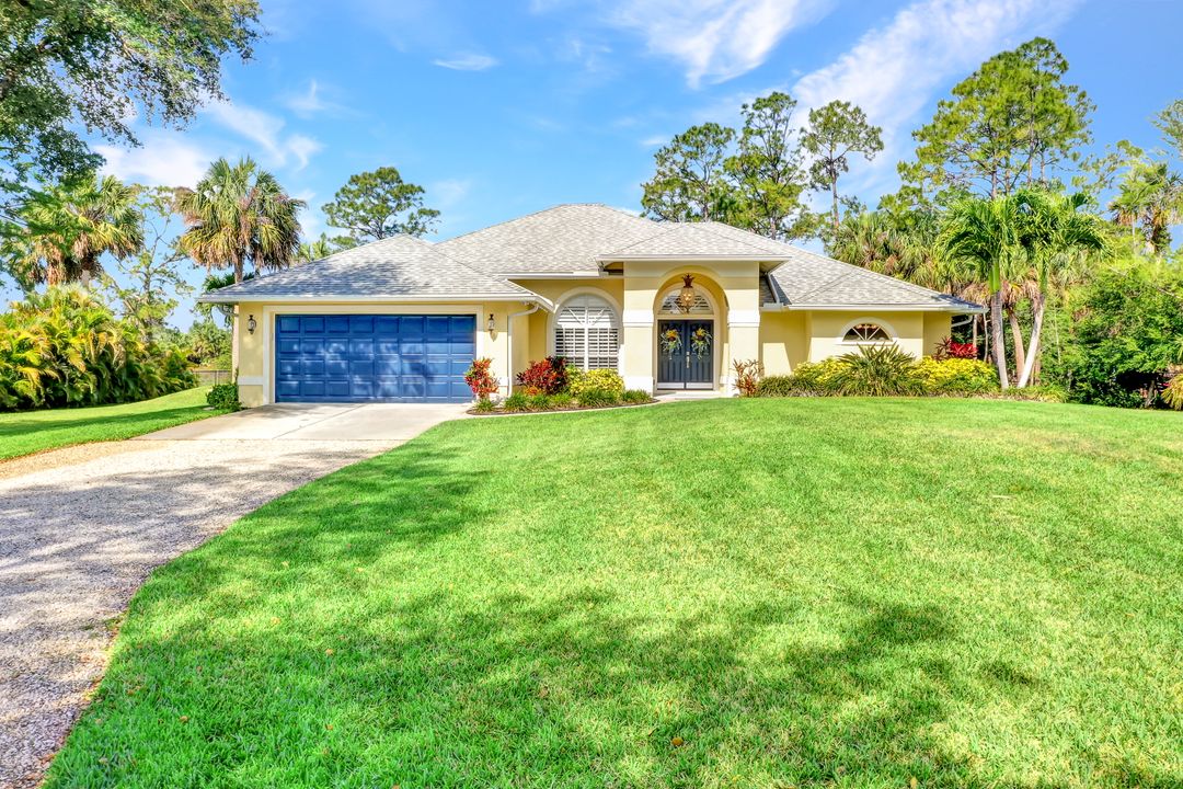 731 25th St SW, Naples, FL 34117