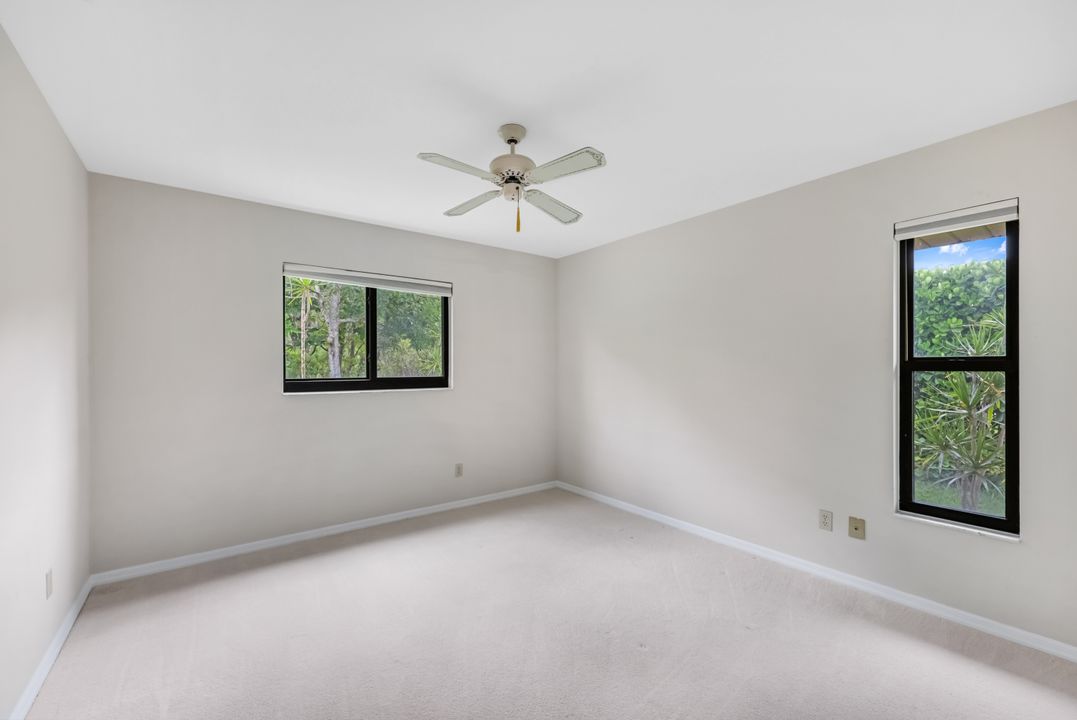 509 Cypress Way E, Naples, FL 34110