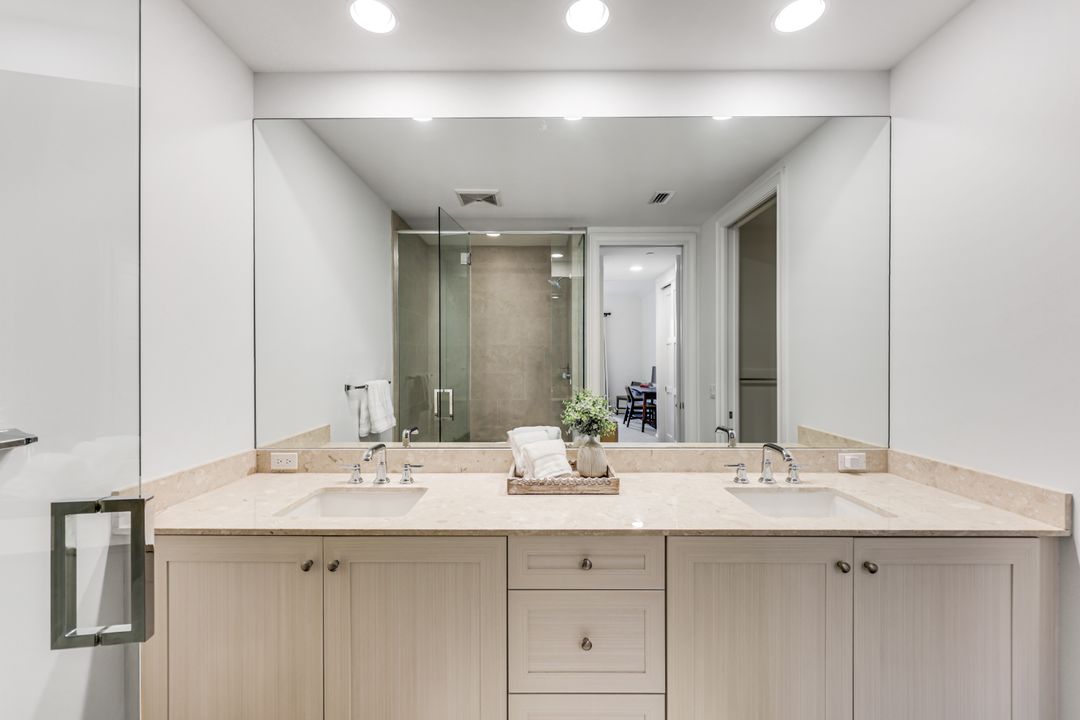 1030 3rd Ave S #215, Naples, FL 34102