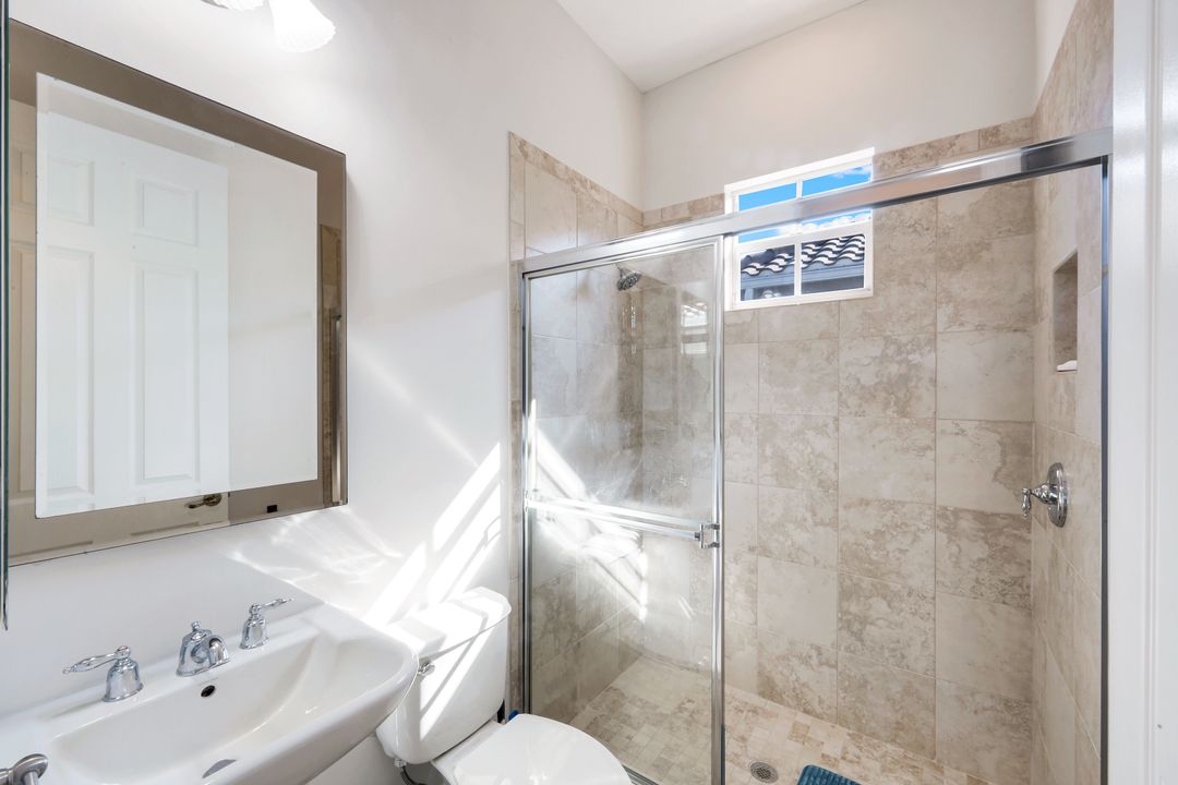 8765 Hideaway Harbor Ct, Naples, FL 34120