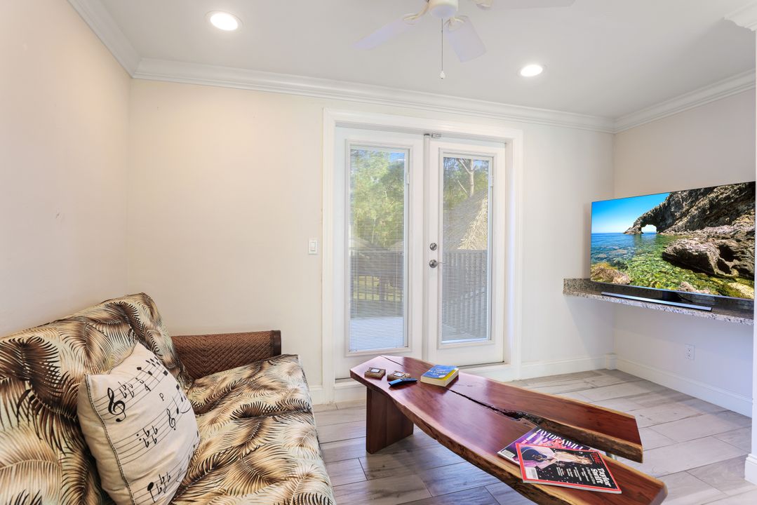 6516 Trail Blvd, Naples, FL 34108