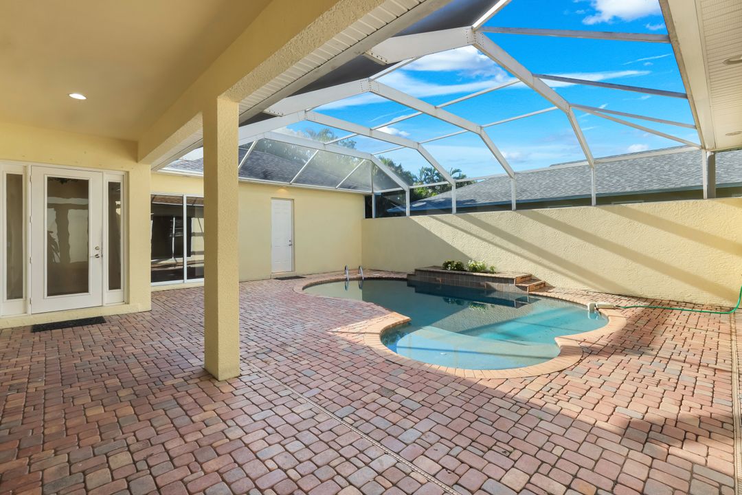 13760 Willow Bridge Dr, North Fort Myers, FL 33903