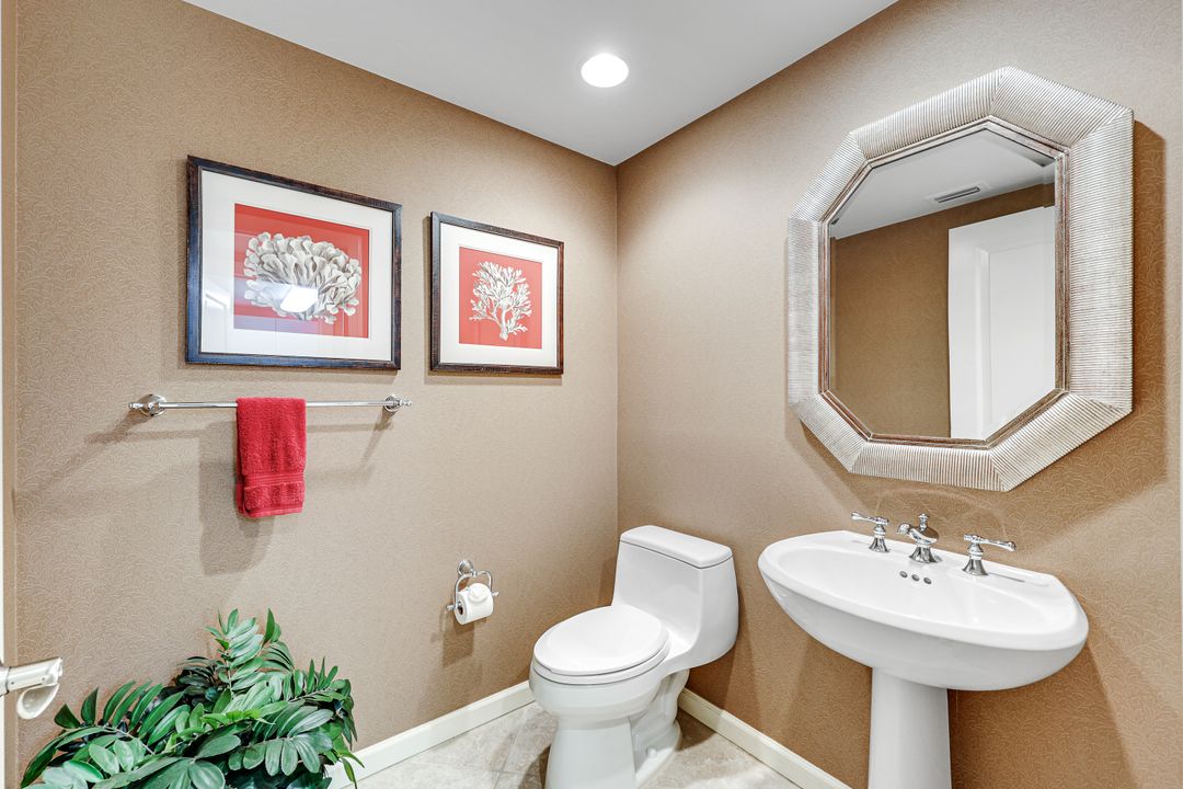 1050 Borghese Ln #605, Naples, FL 34114