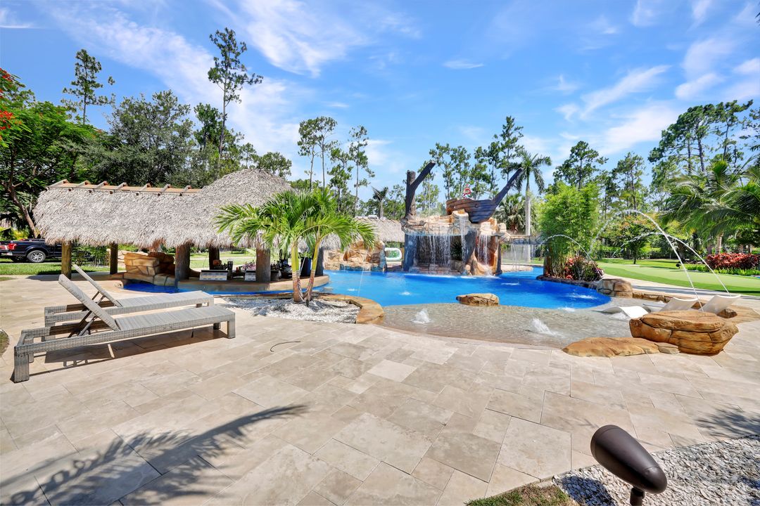 5341 Tamarind Ridge Dr, Naples, FL 34119