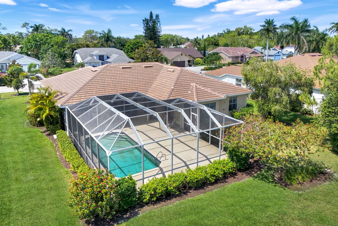 190 Palmetto Dunes Cir, Naples, FL 34113