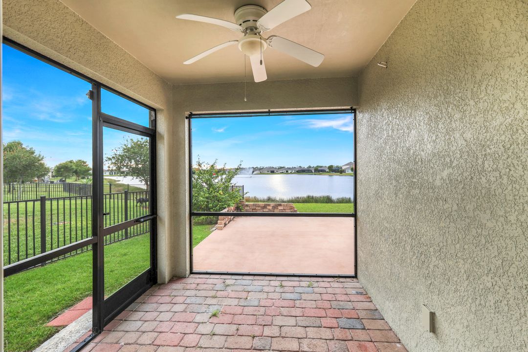 3440 Cancun Ct, Cape Coral, FL 33909