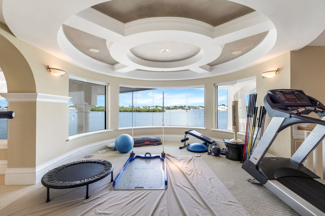 490 Renard Ct, Marco Island, FL 34145