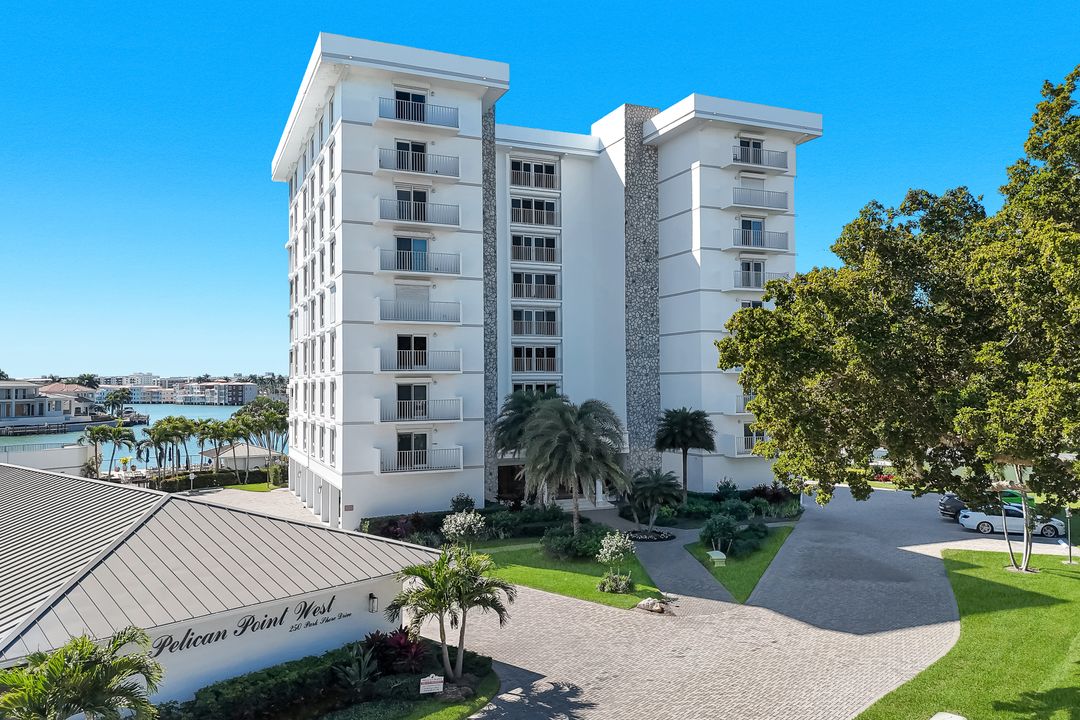 250 Park Shore Dr #701, Naples, FL 34103