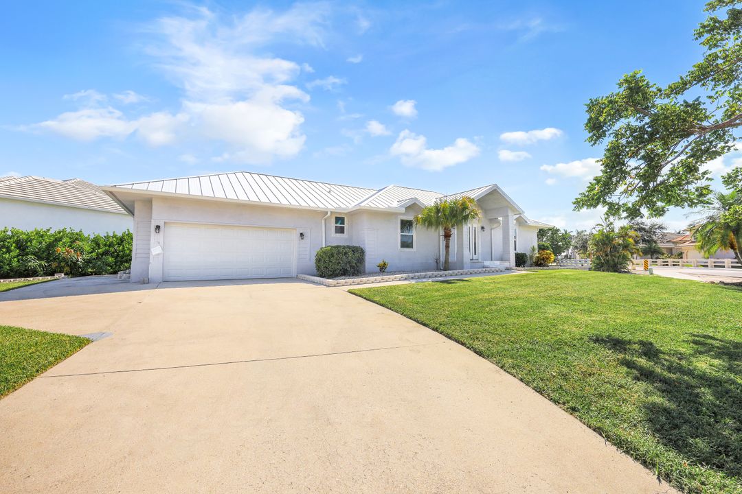 398 Wales Ct, Marco Island, FL 34145