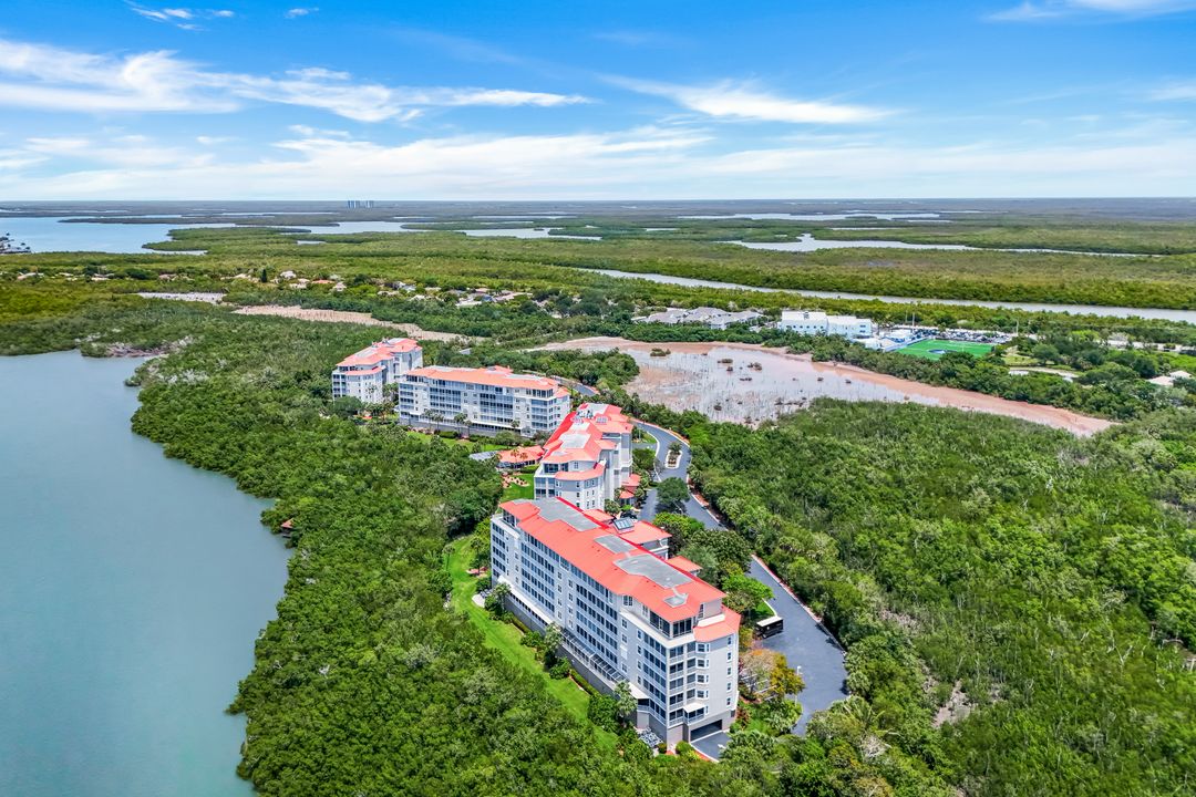 337 Vintage Bay Dr #D25, Marco Island, FL 34145