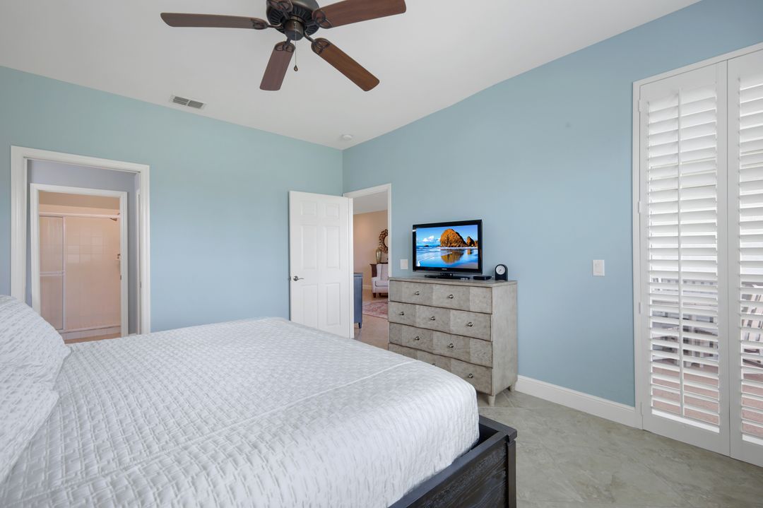 5945 Sand Wedge Ln #1003, Naples, FL 34110