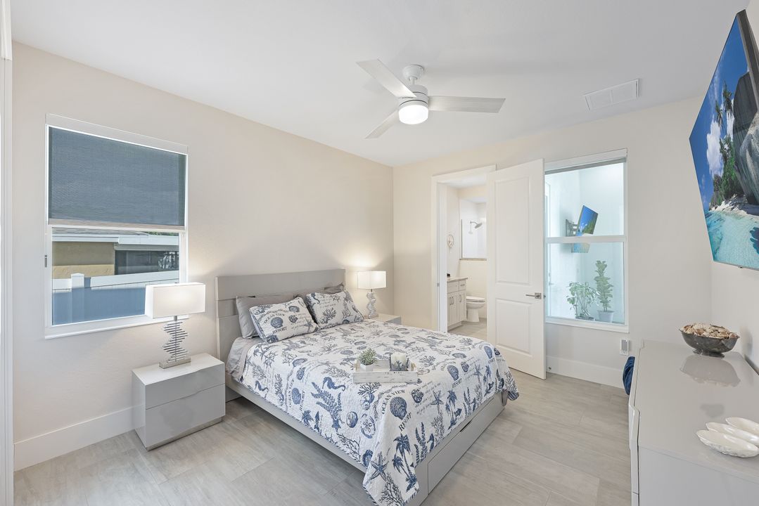 5317 SW 8th Pl, Cape Coral, FL 33914