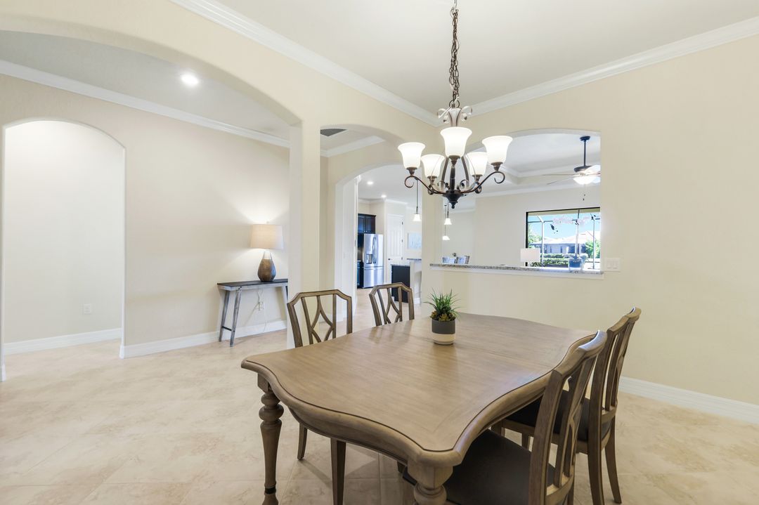 28085 Wicklow Ct, Bonita Springs, FL 34135