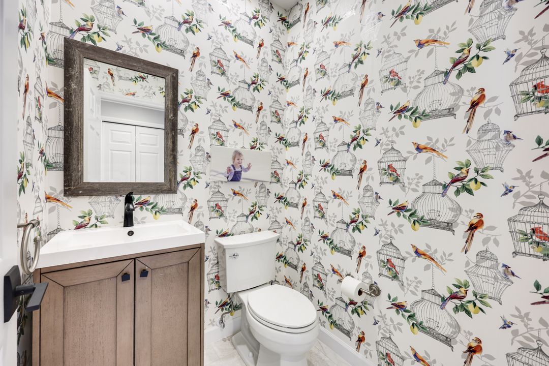 7998 Beaumont Ct, Naples, FL 34109