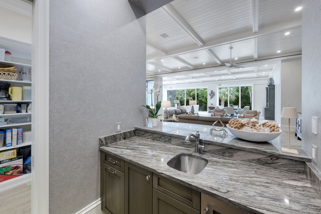 3150 Dahlia Way, Naples, FL 34105
