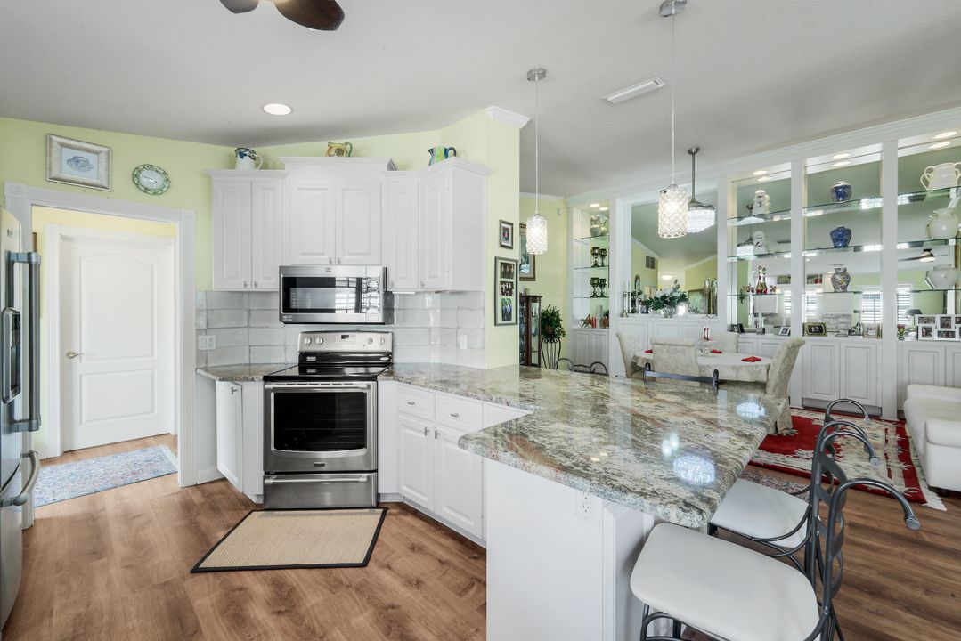 5425 Guadeloupe Way, Naples, FL 34119