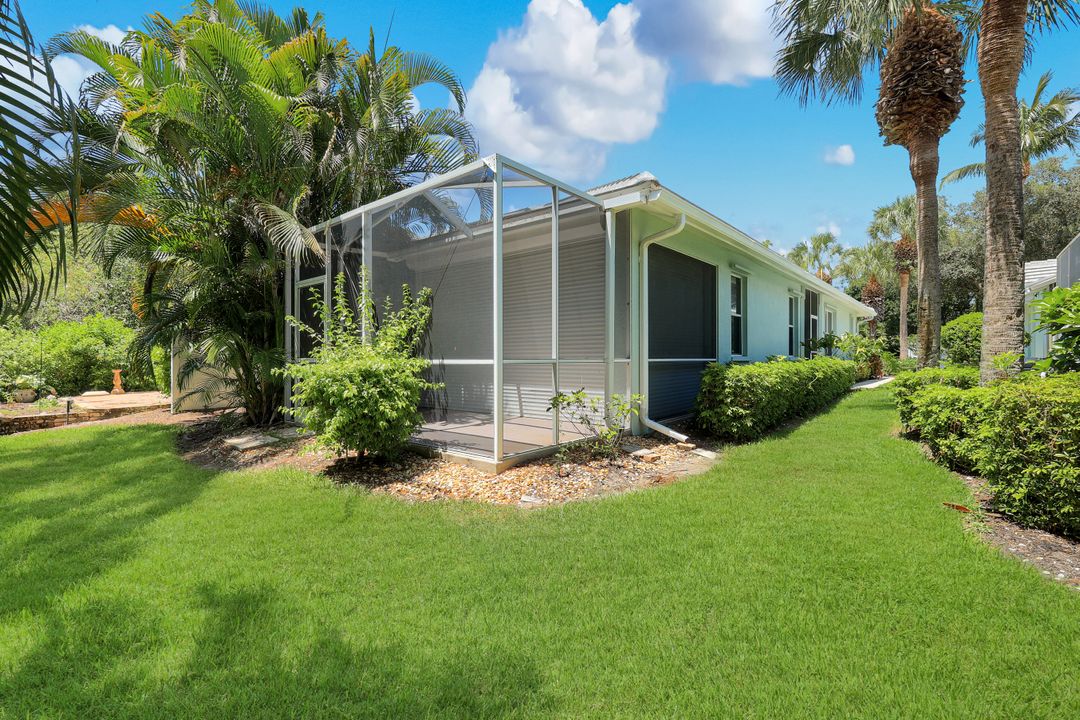 682 Catamaran Ct, Naples, FL 34110
