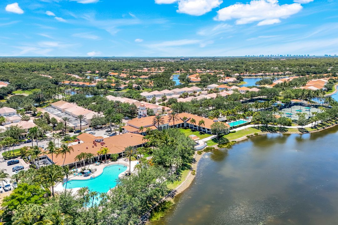 3093 Futuna Ln, Naples, FL 34119