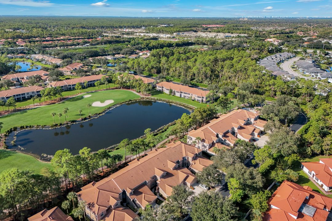 8470 Danbury Blvd #201, Naples, FL 34120