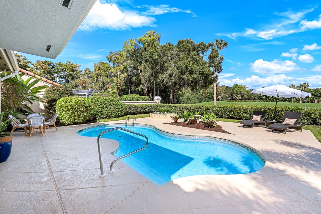 211 Via Napoli, Naples, FL 34105