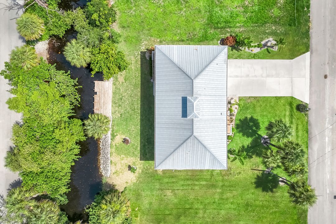 27136 Belle Rio Dr, Bonita Springs, FL 34135