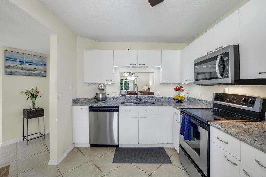 7774 Jewel Ln #103, Naples, FL 34109