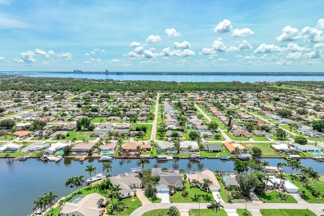 1303 SE 20th Ct, Cape Coral, FL 33990