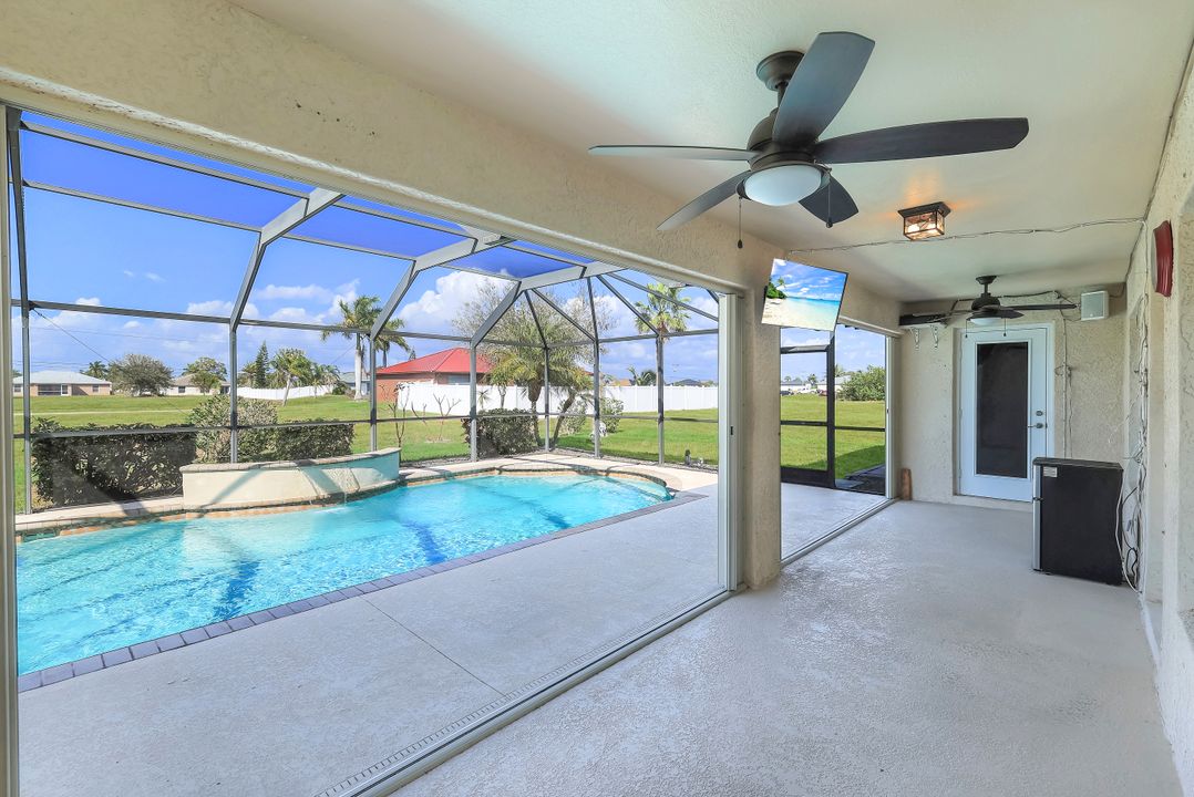 1207 NW 15th Terrace, Cape Coral, FL 33993