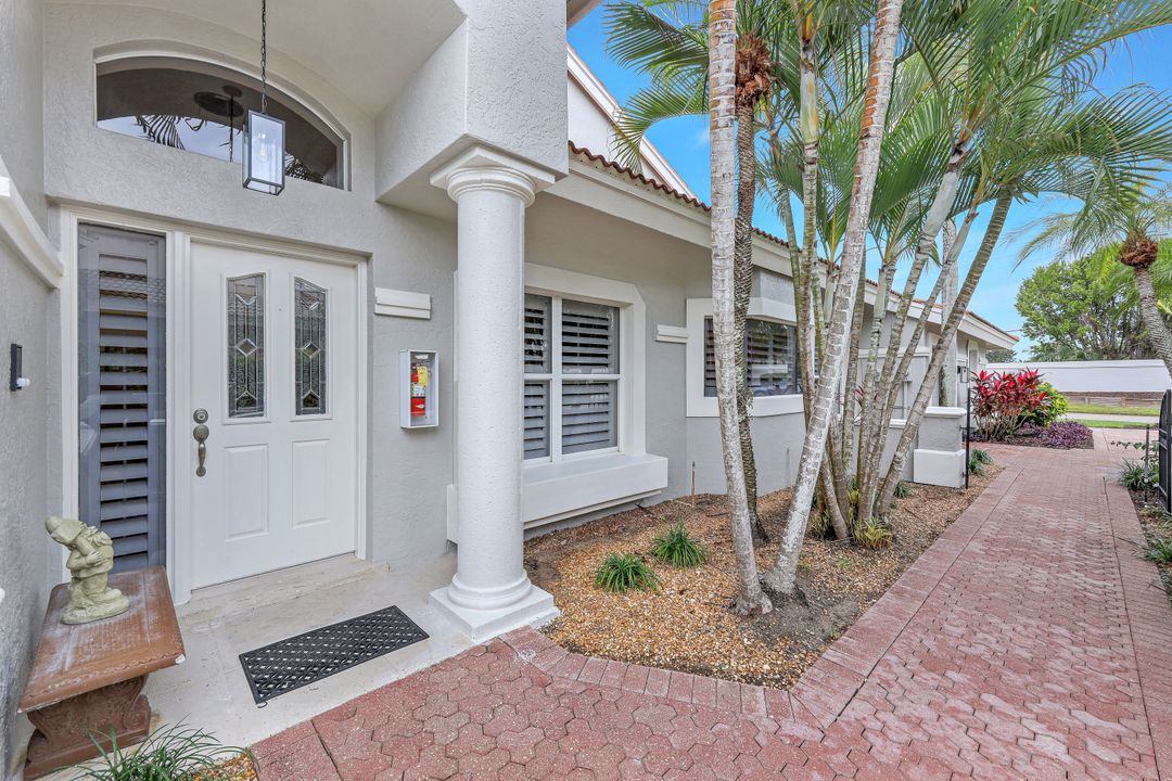 11686 Quail Village Way, Naples, FL 34119